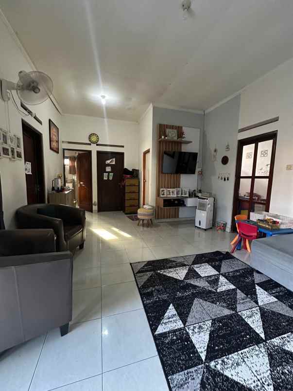 dijual rumah jalan gunung tangkuban perahu