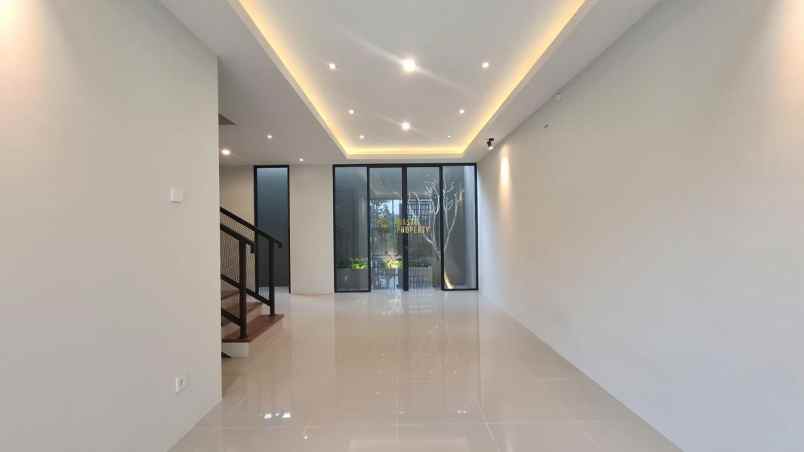 dijual rumah jalan kaliurang km 10