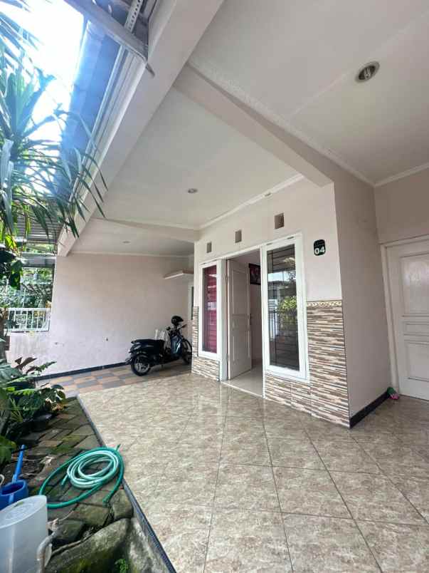 dijual rumah jalan kendalsari tulusrejo