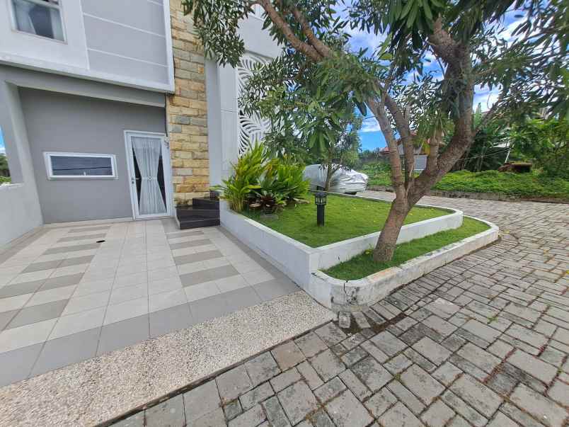 dijual rumah jalan kramat asem no 36b