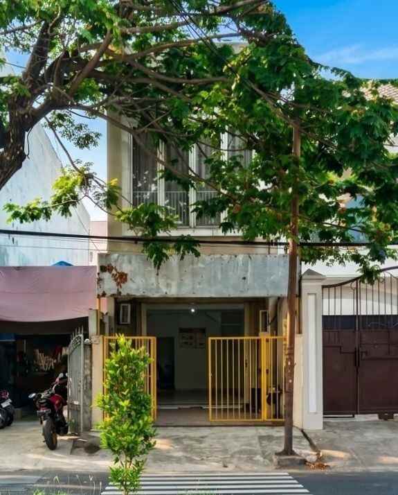 dijual rumah jalan kutai wonokromo surabaya
