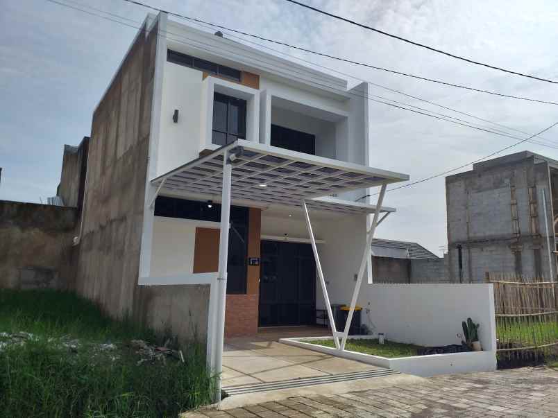 dijual rumah jalan panyaungan kampung