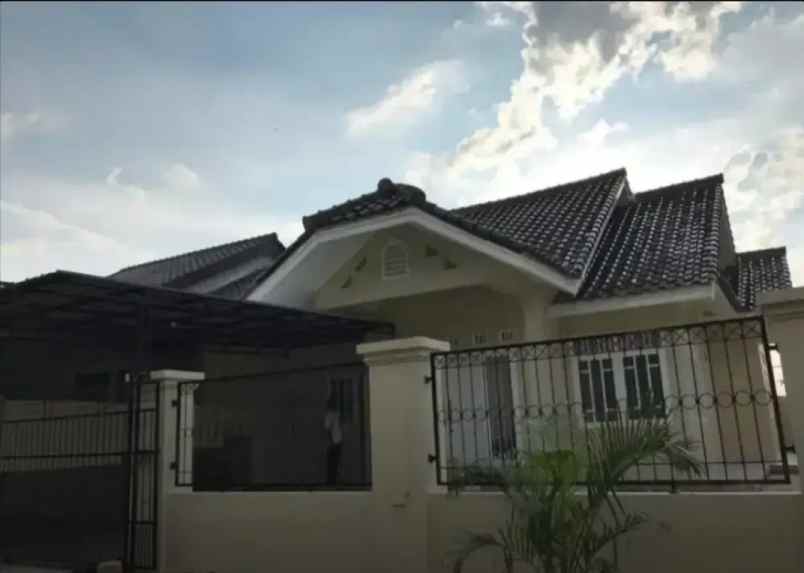 dijual rumah jalan permata sakti 6 blok