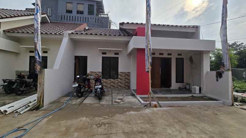 dijual rumah jalan pondok rajeg