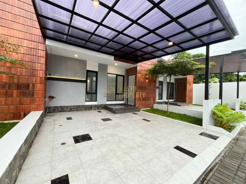 dijual rumah jalan purbaya cebongan