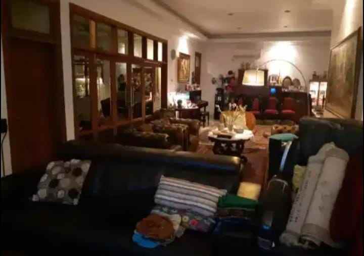 dijual rumah jalan puri mutiara kemang