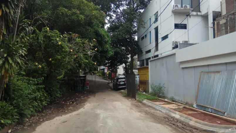 dijual rumah jalan puri mutiara raya