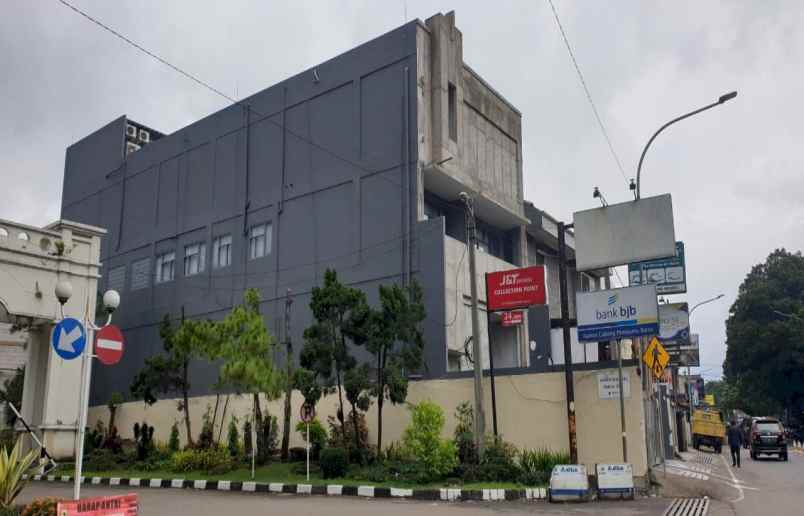 dijual rumah jalan raya baros cimahi