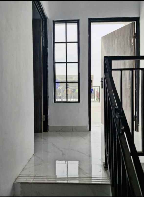 dijual rumah jalan raya jagakarsa