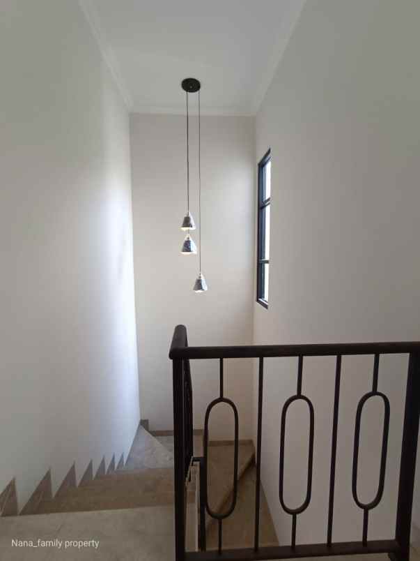 dijual rumah jalan raya kelapa dua sukabumi