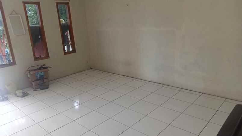 dijual rumah jalan raya mandalawangi