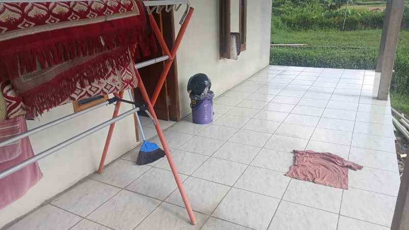 dijual rumah jalan raya mandalawangi