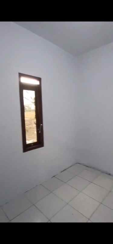 dijual rumah jalan raya srimukti