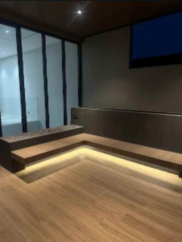 dijual rumah jalan royal residence