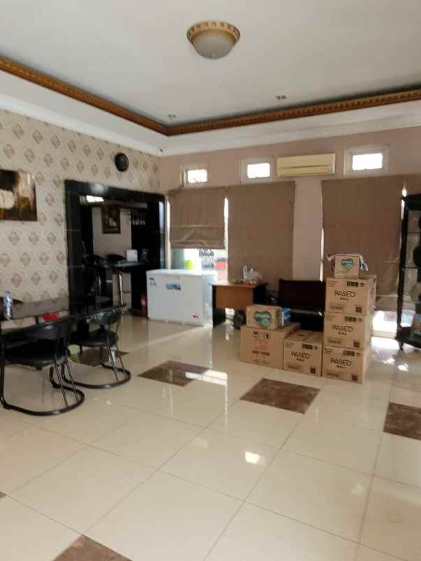 dijual rumah jalan tebet barat jakarta