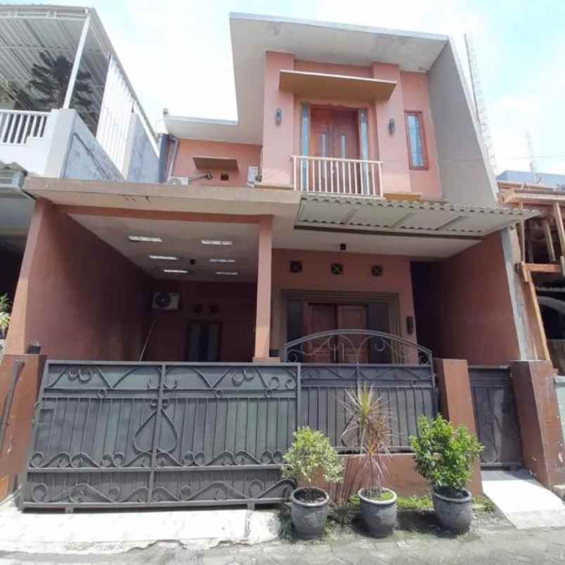 dijual rumah jambangan