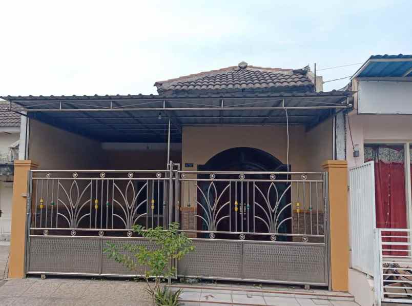 dijual rumah jambangan candi sidoarjo