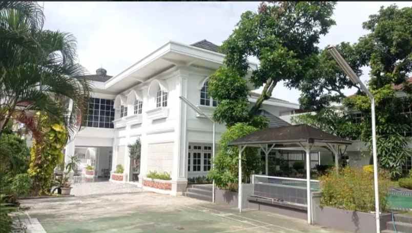 dijual rumah jambore