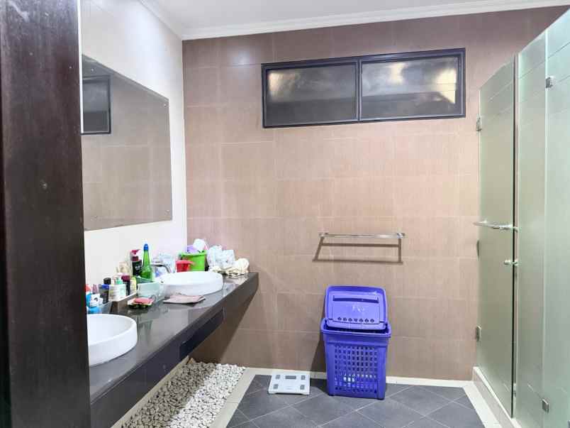 dijual rumah janur elok kelapa gading