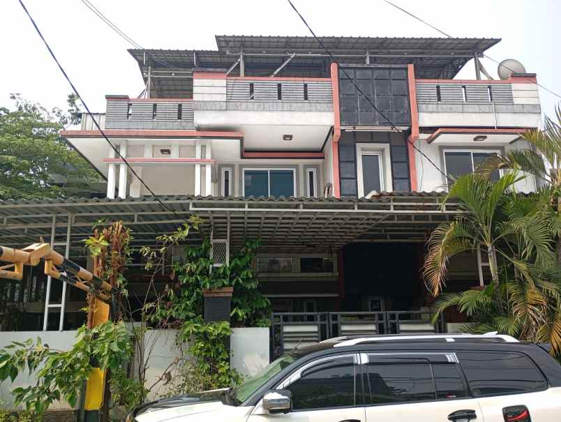 dijual rumah janur hijau kelapa gading