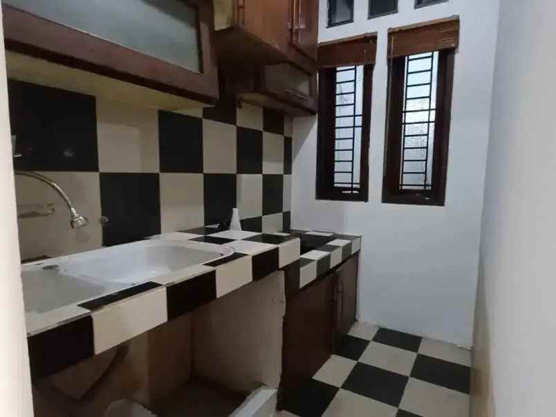 dijual rumah jatibening