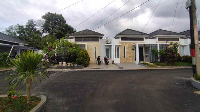 dijual rumah jatikramat jatibening