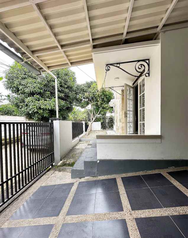 dijual rumah jatirahayu