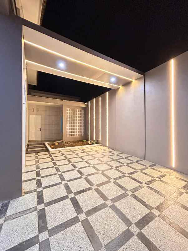 dijual rumah jatisari