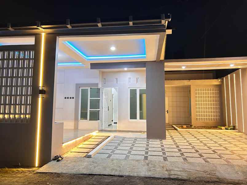 dijual rumah jatisari