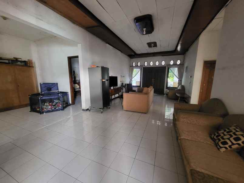 dijual rumah jemursari selatan surabaya