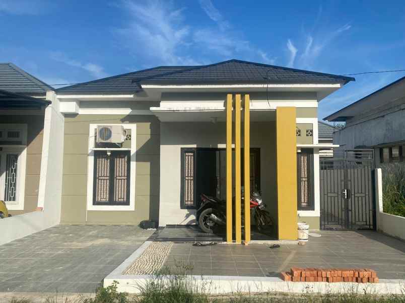 dijual rumah jl air dingin
