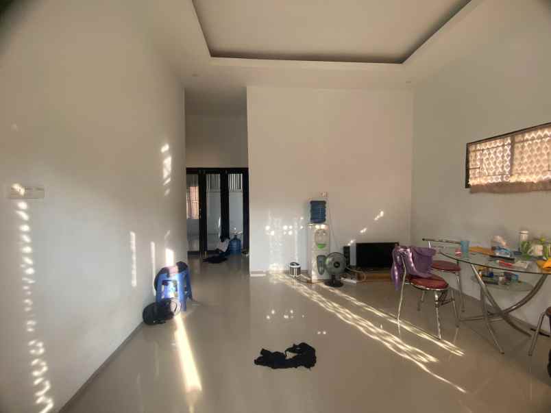 dijual rumah jl air dingin