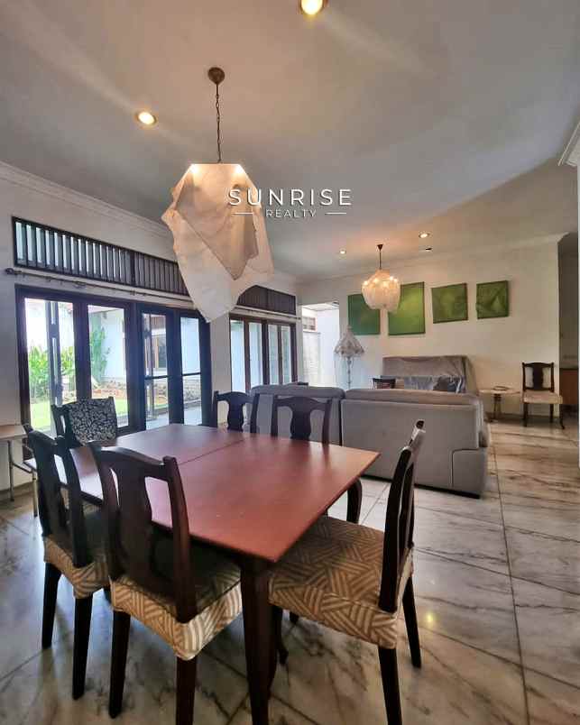 dijual rumah jl anggur cipete jakarta