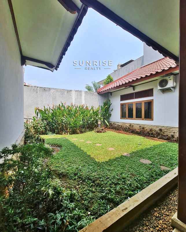 dijual rumah jl anggur cipete jakarta