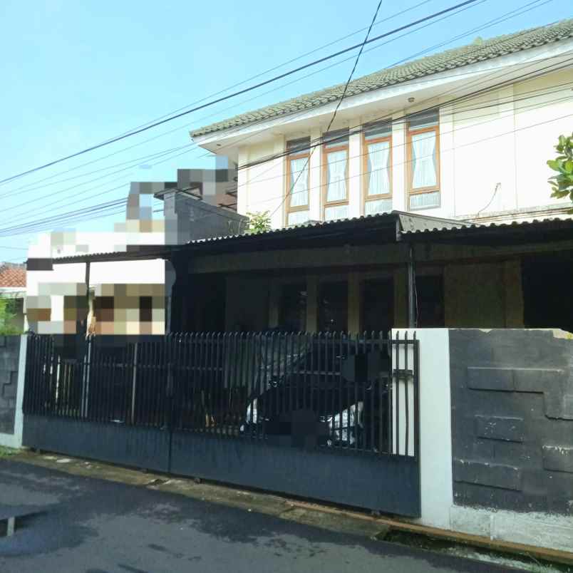 dijual rumah jl arcamanik