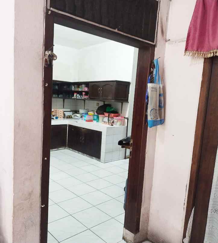 dijual rumah jl batu sulaiman no 4