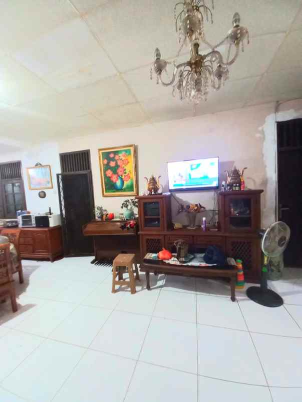 dijual rumah jl bintara 4 bintara jaya