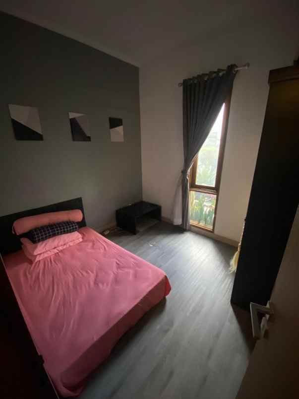 dijual rumah jl ciwaruga kec parongpong