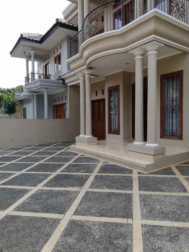 dijual rumah jl gandul cinere depok