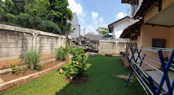 dijual rumah jl h mustofa kukusan kec