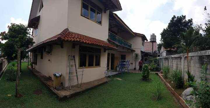 dijual rumah jl h mustofa kukusan kec