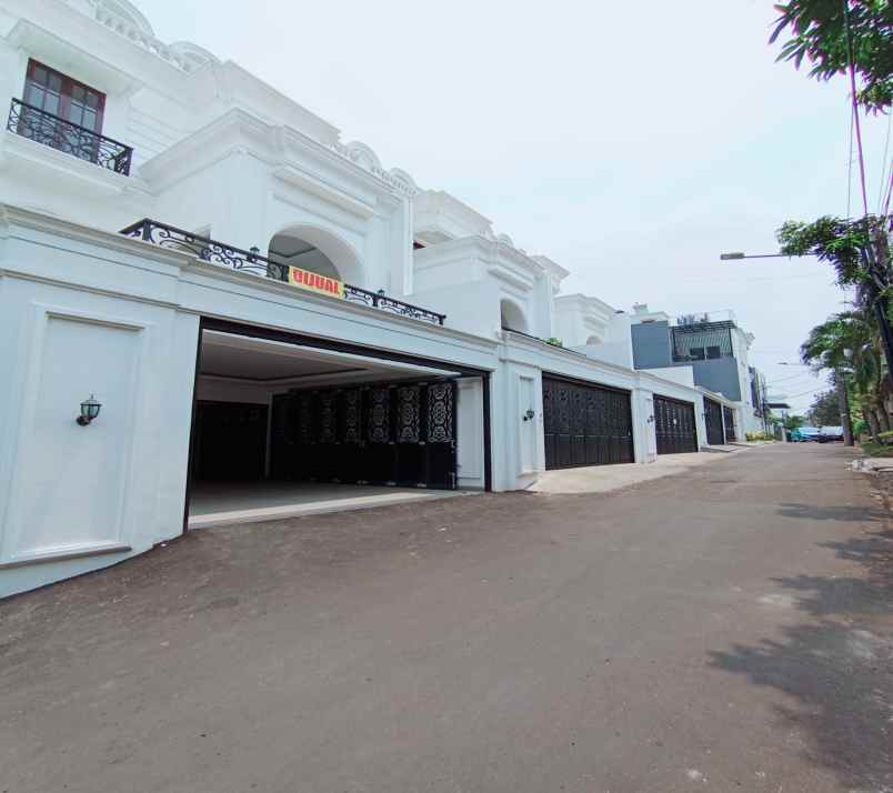 dijual rumah jl kahfi 1 jalan benda