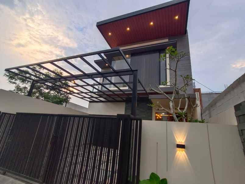 dijual rumah jl kaliurang km 12 5