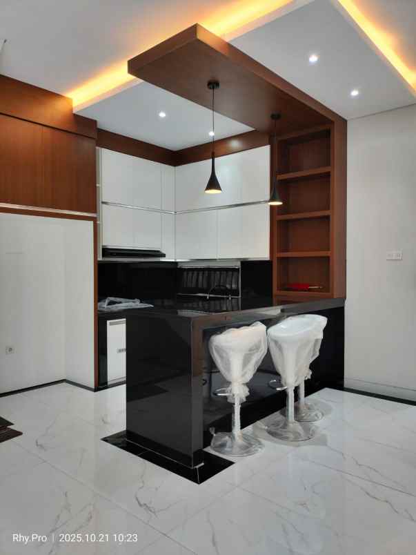 dijual rumah jl kaliurang km 9