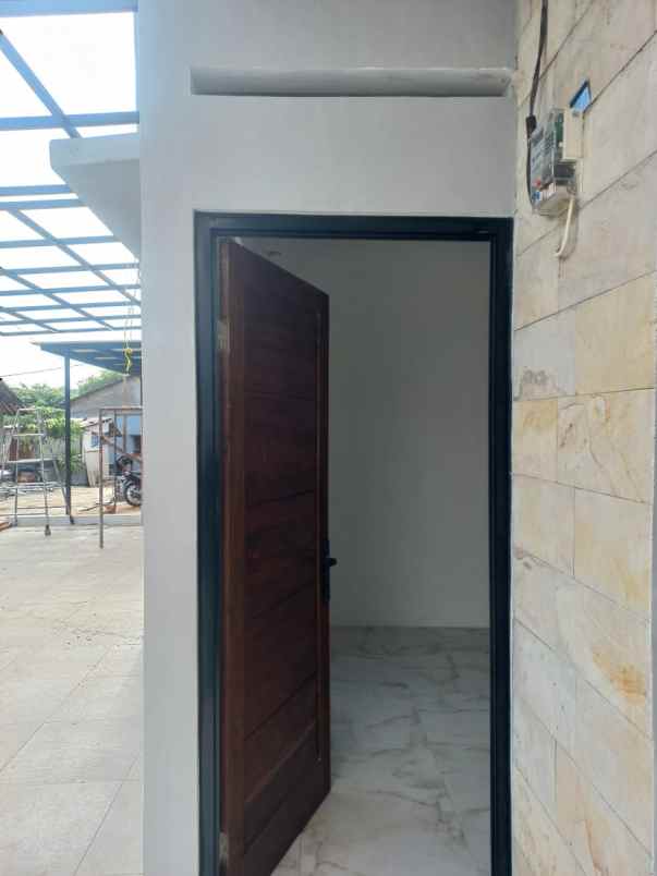 dijual rumah jl kayu gede 2 rt 02 rw 04