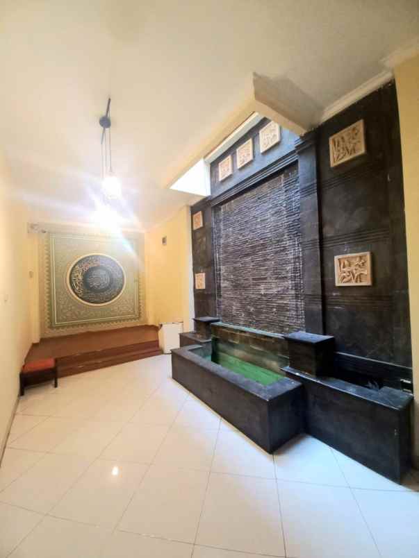 dijual rumah jl kemang raya