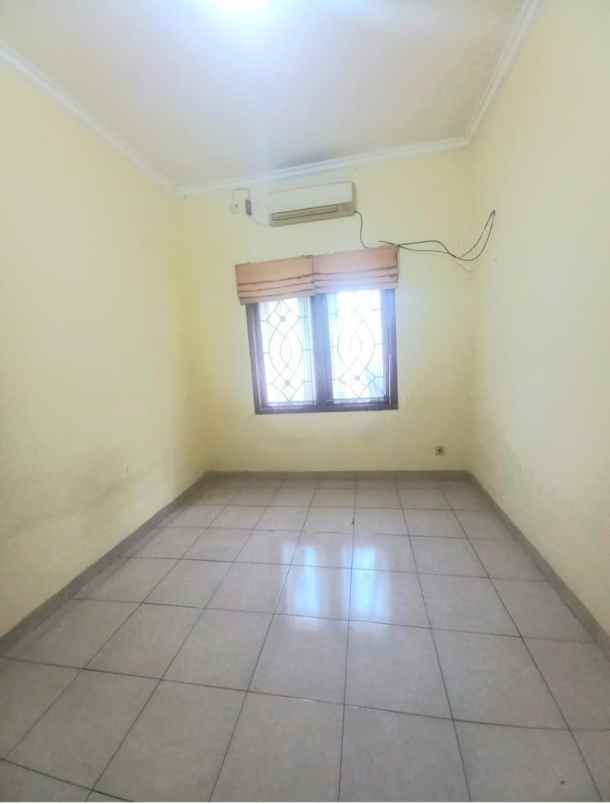 dijual rumah jl kemang raya