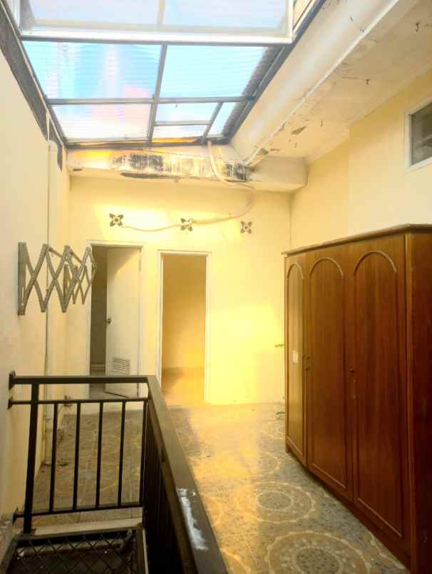 dijual rumah jl kemang raya