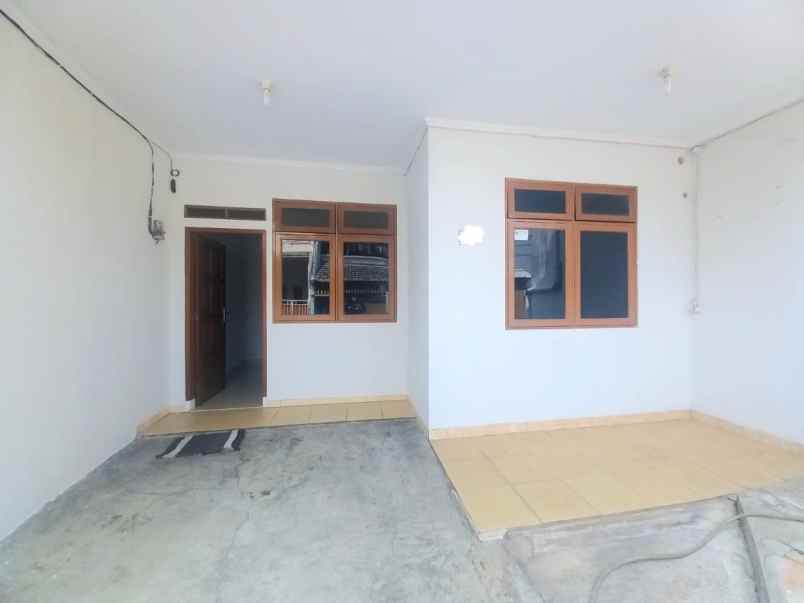 dijual rumah jl lingkar duren sawit