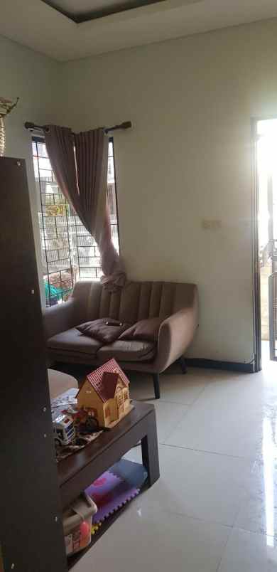 dijual rumah jl merkuri tata surya